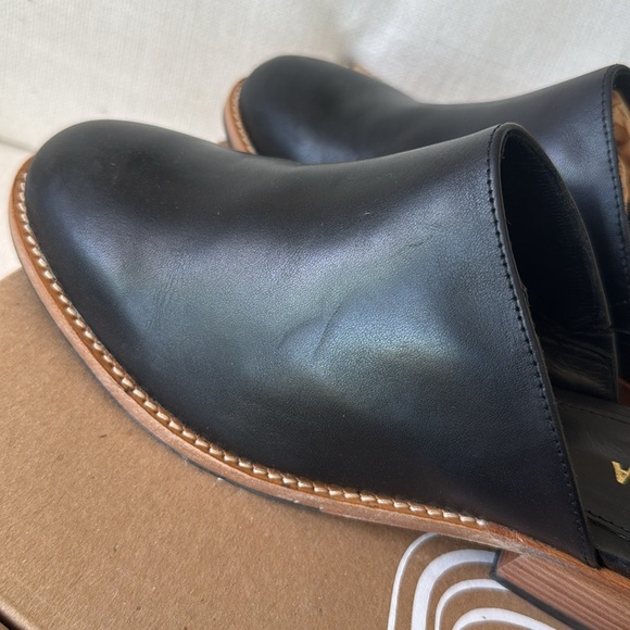 Portland Leather Patina Black Women's Mules - Picture 2 of 6